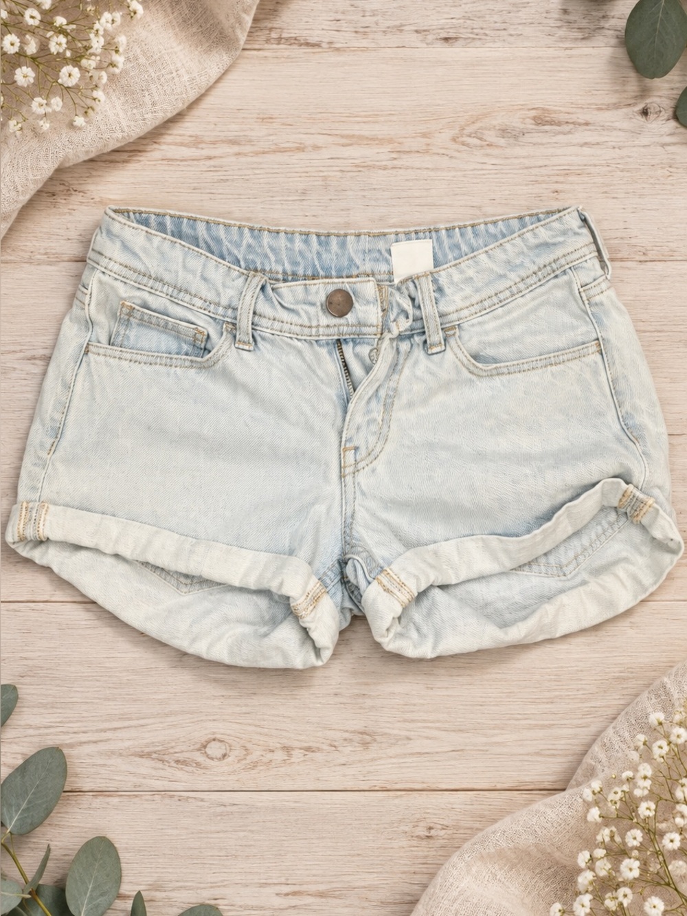 H&M shorts - Picture 1 of 6